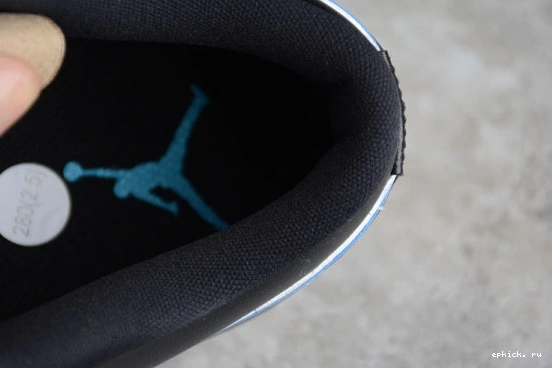 Rep EP 1 DC0774-041 Black  White Jordan Low (W) University DC0774-041 Blue 0301